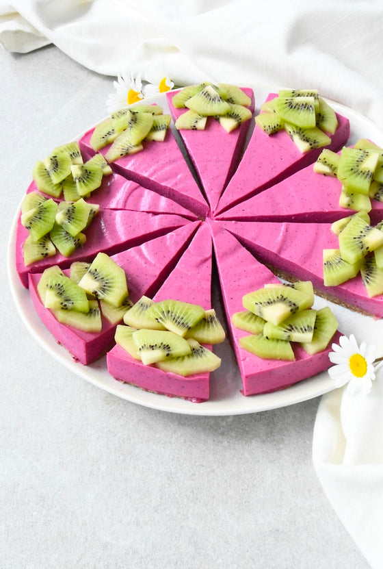 Pinker Mango-Cheesecake mit Pitaya – vegan & roh