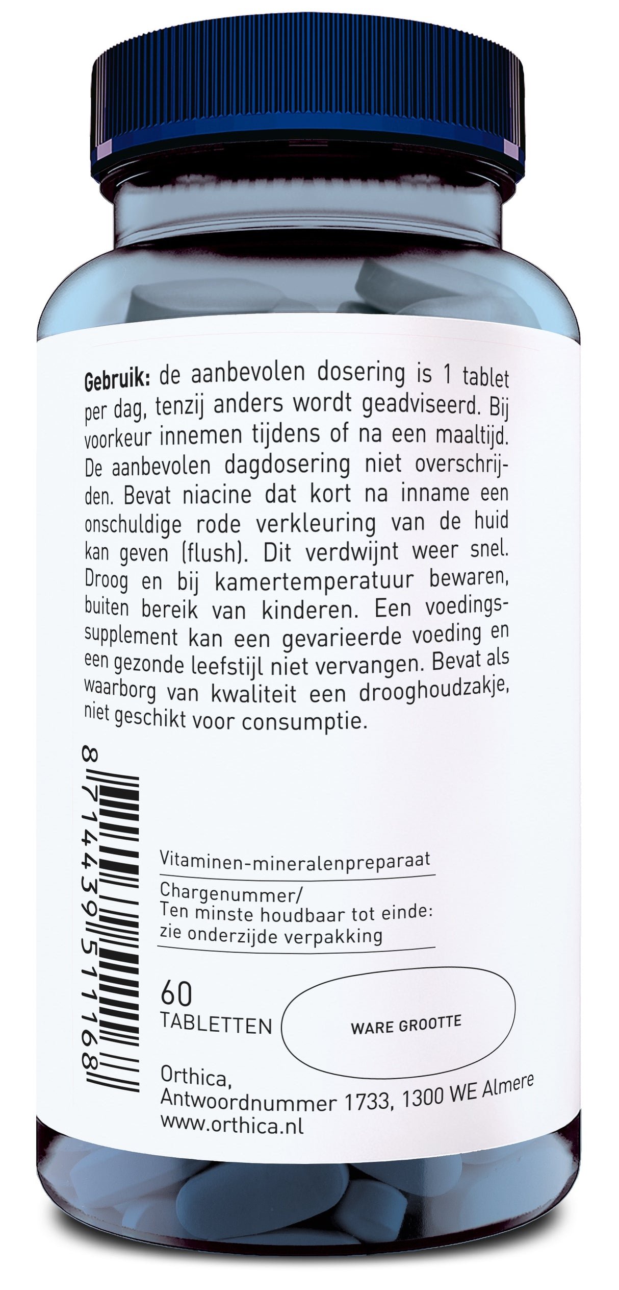 Eine Flasche mit Vitaminen und Mineralien von Orthica. Das Etikett enthält Dosierungshinweise, Warnungen und Herstellerinformationen. Die Flasche hat einen blauen Deckel und enthält 60 Tabletten. Auf dem Etikett sind auch ein Barcode und Kontaktdaten des Herstellers zu sehen.