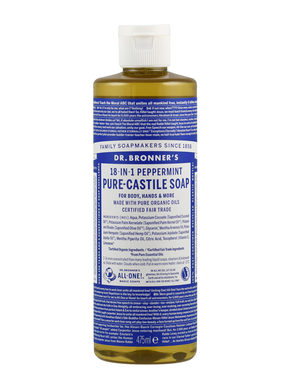 Eine Flasche Dr. Bronner's 18-in-1 Pfefferminzseife. Die Flasche ist transparent mit einem blauen Etikett, das detaillierte Informationen über das Produkt enthält. Die Seife ist für den Körper, Hände und mehr geeignet und aus biologischen Ölen hergestellt. Das Etikett betont die Fair-Trade-Zertifizierung und die Vielseitigkeit des Produkts. Das Volumen beträgt 475 ml.