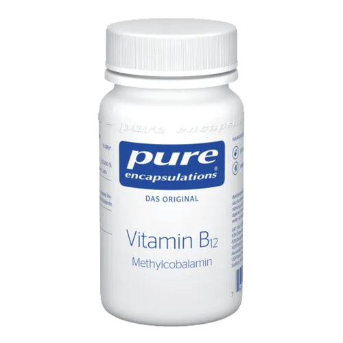 Das Bild zeigt eine weiße Plastikflasche mit einem Schraubverschluss. Auf dem Etikett steht "pure encapsulations" und "Vitamin B12 Methylcobalamin". Die Flasche ist gegen einen weißen Hintergrund abgebildet.