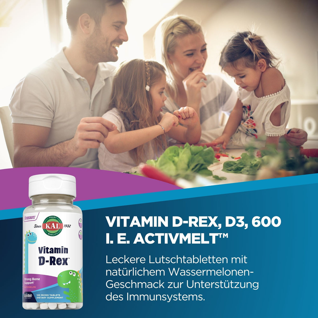 Eine Familie sitzt an einem Tisch und isst gemeinsam. Im Vordergrund steht eine Flasche Vitamin D-Rex. Der Text auf der Flasche beschreibt, dass es sich um Lutschtabletten mit Wassermelonen-Geschmack zur Unterstützung des Immunsystems handelt. Die Familie wirkt fröhlich und genießt die gemeinsame Zeit. Der Raum ist hell erleuchtet.