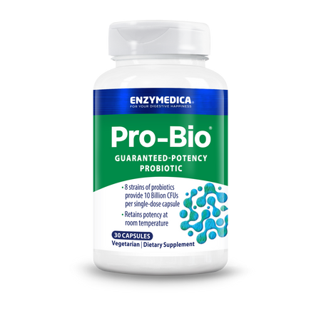 Eine weiße Plastikflasche mit einem blauen und grünen Etikett. Auf dem Etikett steht 'Pro-Bio Guaranteed-Potency Probiotic'. Die Flasche enthält 30 Kapseln und ist ein Nahrungsergänzungsmittel von Enzymedica. Es verspricht 10 Milliarden KBE pro Kapsel und ist vegetarisch. Die Flasche steht auf einem weißen Hintergrund.