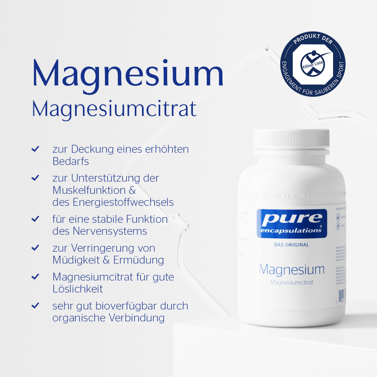 Ein weißes Magnesiumcitrat-Produkt von Pure Encapsulations steht auf einem weißen Hintergrund. Links daneben befindet sich eine Liste der Vorteile des Produkts, darunter Unterstützung der Muskelfunktion und des Energiestoffwechsels. Oben rechts befindet sich ein Siegel mit der Aufschrift 'Kölner Liste'.