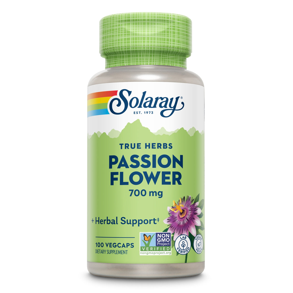 Eine grüne Flasche mit einem Etikett von Solaray. Das Etikett zeigt die Aufschrift 'True Herbs Passion Flower 700 mg' und 'Herbal Support'. Es gibt Symbole für 'Non-GMO', 'Lab Verified' und 'Vegan'. Unten steht '100 VegCaps Dietary Supplement'.