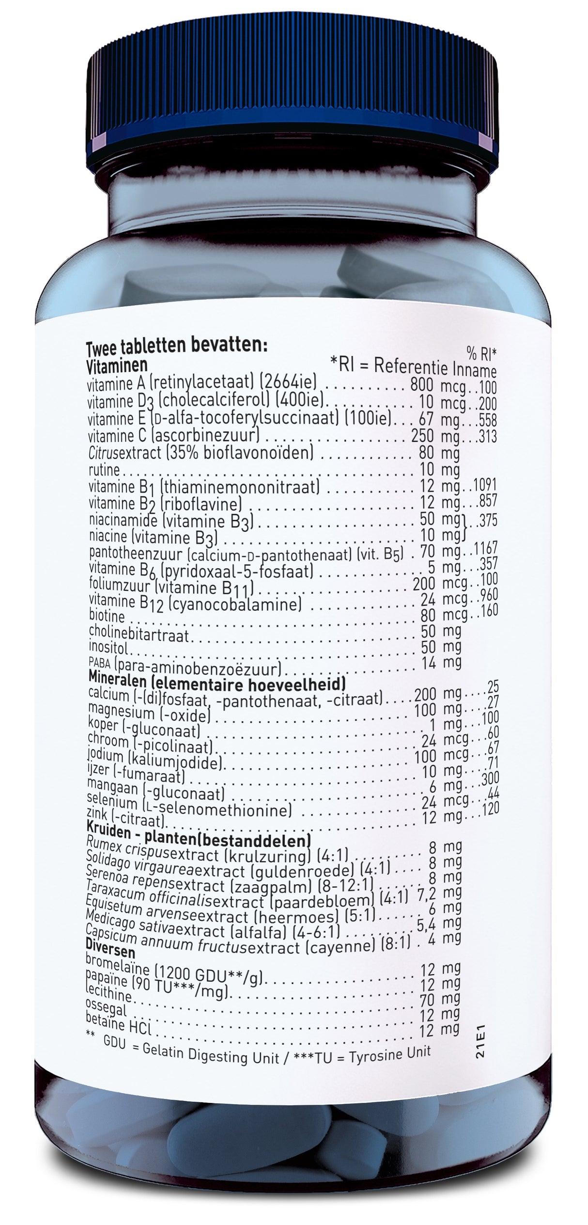 Eine Flasche mit blauer Kappe, die ein Etikett mit einer Liste von Inhaltsstoffen in niederländischer Sprache zeigt. Die Liste enthält Vitamine, Mineralien und Pflanzenextrakte mit Mengenangaben. Die Flasche ist transparent und enthält blaue Tabletten.
