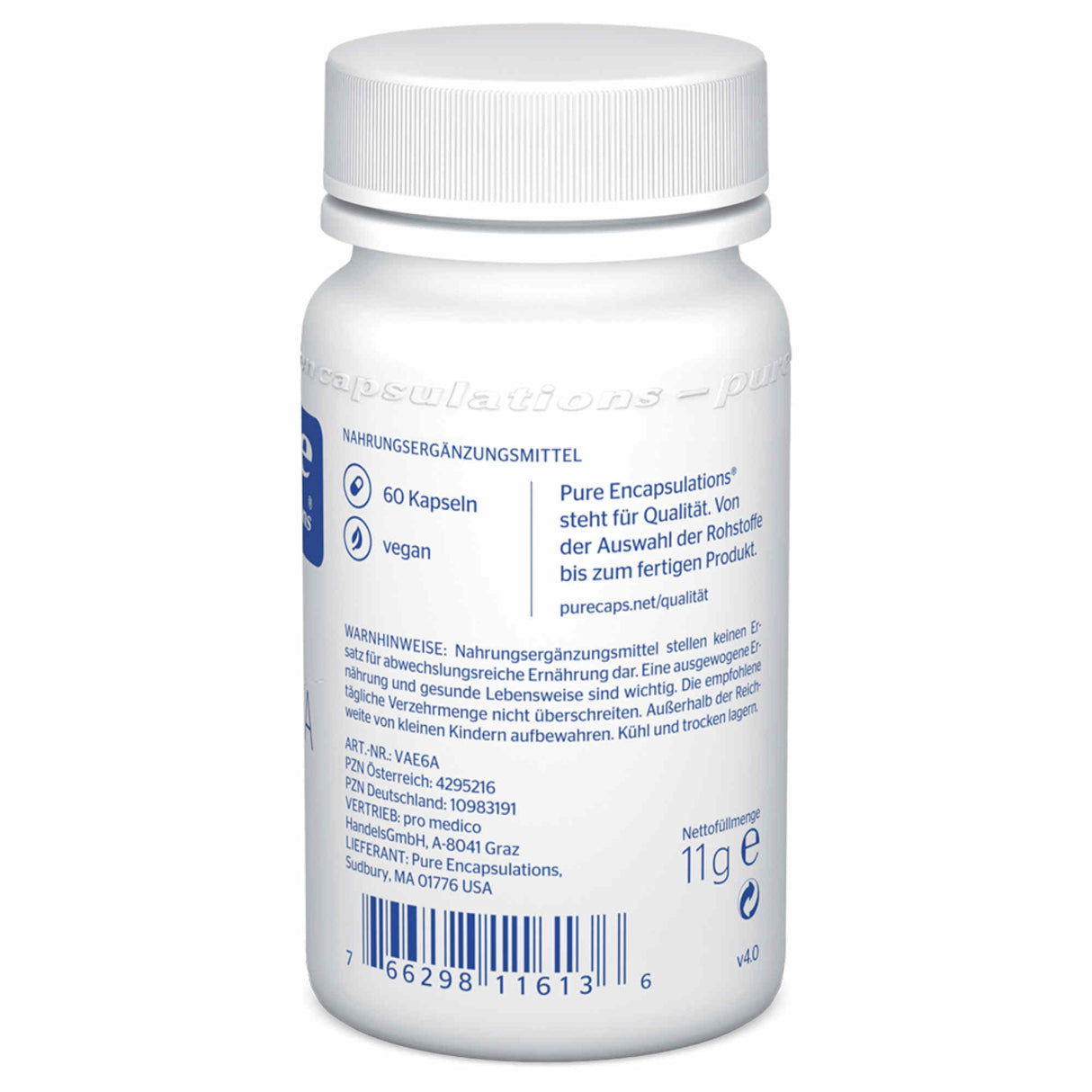 Das Bild zeigt eine weiße Plastikflasche mit einem Schraubverschluss. Auf dem Etikett steht "Pure Encapsulations". Es sind Angaben wie "60 Kapseln" und "vegan" zu lesen. Die Flasche enthält Nahrungsergänzungsmittel. Weitere Informationen sind auf dem Etikett in blauer Schrift aufgedruckt. Die Flasche steht auf einer weißen Oberfläche.