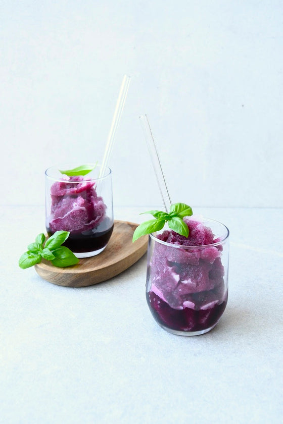Blaubeer-Basilikum-Slush
