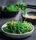 Algensalat mit Sesamkörnern