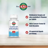Flasche KAL Coenzym B-Komplex auf Tisch, Text daneben: "Wohldosierter Komplex mit allen essentiellen B-Vitaminen pro Tablette, aktive Coenzym-Formen, 60 vegetarische Kapseln."