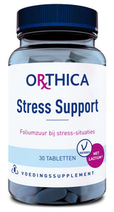 Eine Flasche mit dem Label "Orthica Stress Support". Enthält Folsäure für Stresssituationen, 30 Tabletten. Vegetarisch mit Lactium. Die Flasche ist blau mit einem schwarzen Deckel.