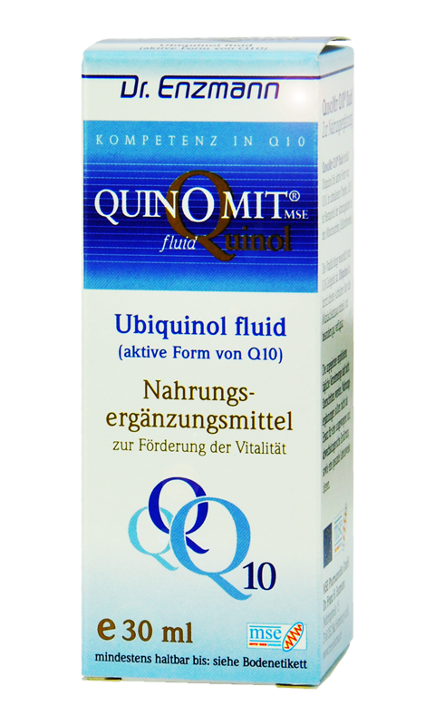 Die Abbildung zeigt eine Verpackung des Nahrungsergänzungsmittels 'QUINOMIT Ubiquinol fluid' von Dr. Enzmann. Die Box ist überwiegend in Weiß und Blau gehalten und enthält Text, der die aktive Form von Q10 und die Förderung der Vitalität hervorhebt. Auf der Vorderseite sind das Logo und die Menge von 30 ml angegeben.