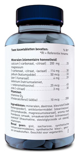 Eine Flasche mit blauer Kappe, die Informationen über die Inhaltsstoffe von Kautabletten enthält. Die Etikette listet Mineralien und Vitamine auf, darunter Calcium, Magnesium, Jod, Eisen, Selen, Zink und Vitamin D3. Die Flasche ist für Vegetarier geeignet und enthält keine synthetischen Farb- oder Konservierungsstoffe.