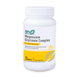 Das Bild zeigt eine weiße Plastikflasche mit einem Schraubverschluss, auf der "SFI Health Magnesium Glycinate Complex" steht. Die Flasche hat ein gelbes Etikett mit dem Text "Everyday Wellbeing" und enthält 100 Kapseln. Sie ist für empfindliche Personen geeignet und bietet hoch bioverfügbares Magnesium-Chelat.