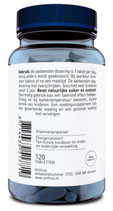 Das Bild zeigt eine durchsichtige Plastikflasche mit blauem Deckel, die 120 Tabletten enthält. Auf dem weißen Etikett steht in niederländischer Sprache eine Gebrauchsanweisung. Die Flasche stammt von der Marke Orthica mit Sitz in Almere, Niederlande. Es gibt auch einen Barcode und Informationen zur Haltbarkeit.