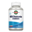 Eine weiße Plastikflasche mit einem Etikett, das "KAL MSM Glucosamine Chondroitin" zeigt. Die Flasche ist mit blauen und roten Akzenten gestaltet und enthält 90 Tabletten. Auf dem Etikett sind auch Symbole für glutenfrei und recycelbare Dose zu sehen.