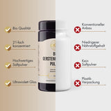 Das Bild zeigt das Etikett eines Bio Gerstengrassaft Pulvers. Das Etikett ist beige mit schwarzem Text. Oben steht "Bio Gerstengrassaft Pulver". Darunter sind Informationen über die Inhaltsstoffe und Nährwerte angegeben. Das Produkt ist glutenfrei und vegan. Es wird in einer 250 g Verpackung verkauft. Auf der linken Seite des Etiketts befindet sich ein QR-Code und ein Hinweis, dass das Produkt ohne Gentechnik hergestellt wurde. Das Produkt ist als Nahrungsergänzungsmittel deklariert. Ein Bio-Siegel ist eben