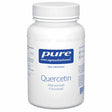 Das Bild zeigt eine weiße Flasche des Nahrungsergänzungsmittels "Pure Encapsulations Quercetin". Auf dem Etikett sind Informationen wie "Das Original", "Pflanzenstoff (Flavonoid)" und "120 Kapseln, vegan" zu sehen. Die Flasche steht vor einem weißen Hintergrund.