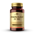 Das Bild zeigt eine braune Plastikflasche mit einem goldenen Etikett auf der Vorderseite. Auf dem Etikett steht "SOLGAR Zinkpicolinat 22 MG". Die Flasche enthält 100 Tabletten und ist für Veganer geeignet. Das Etikett hat goldene und schwarze Schrift auf einem goldenen Hintergrund. Die Marke "SOLGAR" ist oben auf dem Etikett abgebildet.