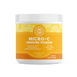 Das Bild zeigt ein Nahrungsergänzungsmittel namens "Micro-C Immune Power" von Vimergy. Es ist in einem gelben Behälter mit der Aufschrift "Enhanced with Rose Hips & Grape Seed Extract". Es ist glutenfrei und vegan. Das Nettogewicht beträgt 250g.