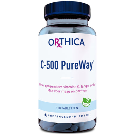 Das Bild zeigt eine Flasche des Nahrungsergänzungsmittels C-500 PureWay von Orthica. Die Flasche ist blau mit einem weißen Etikett, auf dem der Produktname und Informationen zur besseren Aufnahme von Vitamin C stehen. Die Flasche enthält 120 Tabletten und ist vegan.