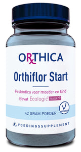 Das Bild zeigt eine blaue Plastikflasche mit einem schwarzen Deckel. Auf dem Etikett steht 'Orthica Orthiflor Start', ein Probiotikum für Mutter und Kind. Es enthält Ecologic Panda und ist vegetarisch. Das Gewicht beträgt 42 Gramm.