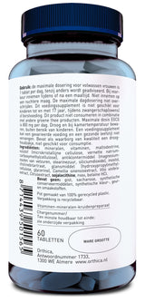 Eine weiße Plastikflasche mit blauer Kappe, die 60 Tabletten eines Vitamin-Mineral-Kräuterpräparats enthält. Auf dem Etikett stehen Dosierungsanweisungen und Inhaltsstoffe in niederländischer Sprache. Die Verpackung besteht aus recyceltem Plastik.