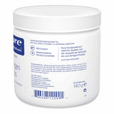 Die Abbildung zeigt eine weiße Kunststoffdose von Pure Encapsulations, die Nahrungsergänzungsmittel mit Kollagen, Vitamin C und Spurenelementen enthält. Auf dem Etikett sind Details wie Inhalt (140 Gramm), Hauptbestandteile (Hyaluronsäure, Pfirsich-Ceramide) und Herstellerinformationen (Pure Encapsulations, Sudbury, MA, USA) angegeben. Ein Barcode ist ebenfalls sichtbar. Die Verpackung hat ein schlichtes Design mit blauer Schrift auf weißem Hintergrund.