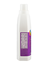 Das Bild zeigt eine weiße Plastikflasche mit lila Etikett, das Text und Symbole enthält. Das Etikett gehört zu einem Produkt mit dem Namen 'Sonett'. Die Flasche steht aufrecht vor einem weißen Hintergrund.