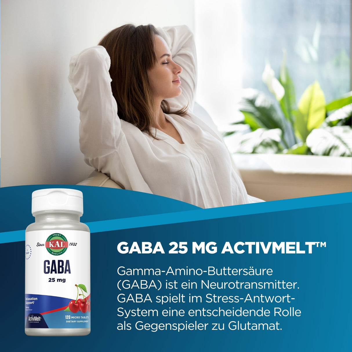 Eine Frau entspannt sich auf einem Sofa. Im Vordergrund ist eine GABA 25 mg ActivMelt™ Verpackung mit Text über GABAs Rolle im Stress-Antwort-System.