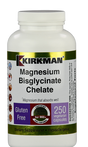 Eine weiße Plastikflasche mit einem Etikett der Marke Kirkman. Auf dem Etikett steht "Magnesium Bisglycinate Chelate". Die Flasche enthält 250 vegetarische Kapseln und ist glutenfrei. Auf dem Etikett sind Symbole für glutenfrei, zertifiziert für Reinheit und hypoallergen abgebildet. Die Flasche steht aufrecht vor einem weißen Hintergrund.