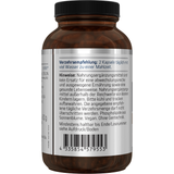 Das Bild zeigt eine braune Flasche mit der Aufschrift 'American Biologics Liposomales Vitamin C'. Die Flasche hat ein weißes Etikett mit blauer und oranger Schrift. Auf dem Etikett steht, dass es sich um ein Nahrungsergänzungsmittel handelt, das 300 mg Vitamin C und 130 mg Liposomenmischung pro Kapsel enthält. Die Flasche enthält 60 Kapseln. Vor der Flasche liegen zwei weiße Kapseln. Auf dem Etikett sind auch die Begriffe 'vegan' und 'non-GMO' zu sehen.