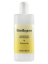 Eine weiße Plastikflasche mit gelbem Etikett, auf dem 'OzoRegen ozonisiertes Haarshampoo & Badezusatz' steht. Inhalt: 200 ml.