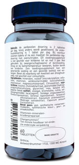 Ein transparentes Glasfläschchen mit blauem Deckel enthält 60 Tabletten. Das Etikett zeigt Dosierungs- und Inhaltsstoffangaben auf Niederländisch. Herstellerinformationen und Barcode sind ebenfalls vorhanden.