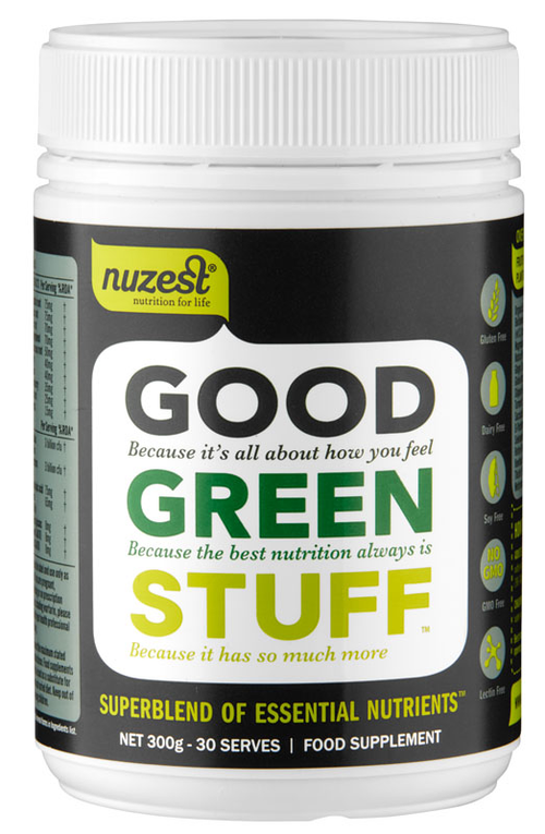 Behälter mit der Aufschrift 'Good Green Stuff' von Nuzest, ein Nahrungsergänzungsmittel mit 300g Inhalt.