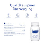 Das Bild zeigt eine Werbung für ein Nahrungsergänzungsmittel namens Zink 15 von Pure Encapsulations. Auf der linken Seite sind Informationen wie 'Laktosefrei', 'Glutenfrei', 'Vegan' und 'Sojafrei' zusammen mit dem Slogan 'Qualität aus purer Überzeugung' zu sehen. Darunter stehen Details zur Zusammensetzung der Kapsel und Hinweise zur Einnahme. Rechts im Bild ist eine weiße Flasche mit blauem Etikett, auf dem 'Pure Encapsulations Zink 15' steht.