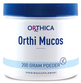 Ein weißer Kunststoffbehälter mit blauem Schraubverschluss. Auf dem Etikett steht 'Orthica Orthi Mucos', '200 Gram Poeder' und 'Voedingssupplement'.