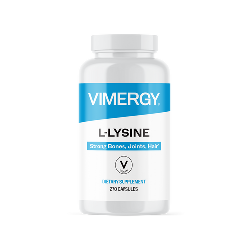 Werbung für L-Lysin-Kapseln mit einer lächelnden Frau am Strand. Text beschreibt L-Lysin als essentielle Aminosäure, 500 mg pro Kapsel.