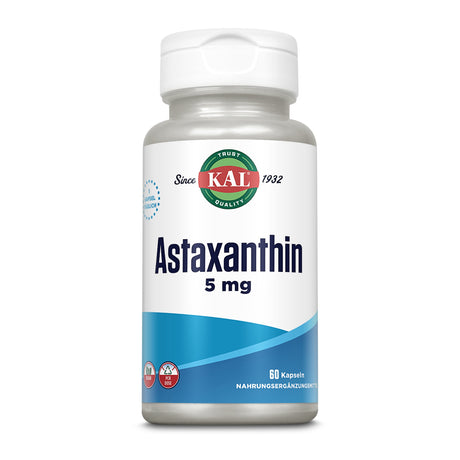 Eine weiße Plastikflasche mit einem Etikett, auf dem 'KAL Astaxanthin 5 mg' steht. Die Flasche enthält 60 Kapseln eines Nahrungsergänzungsmittels. Das Etikett zeigt auch das KAL-Logo und den Hinweis 'Since 1932'.