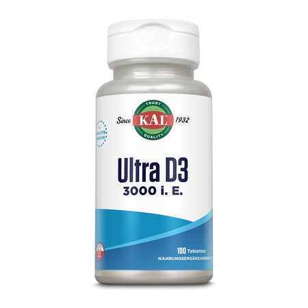 Die Abbildung zeigt eine weiße Plastikflasche mit einem weißen Deckel. Auf dem Etikett steht "KAL Ultra D3 3000 i. E.". Die Flasche enthält 100 Tabletten eines Nahrungsergänzungsmittels. Das Design ist in Blau und Weiß gehalten.