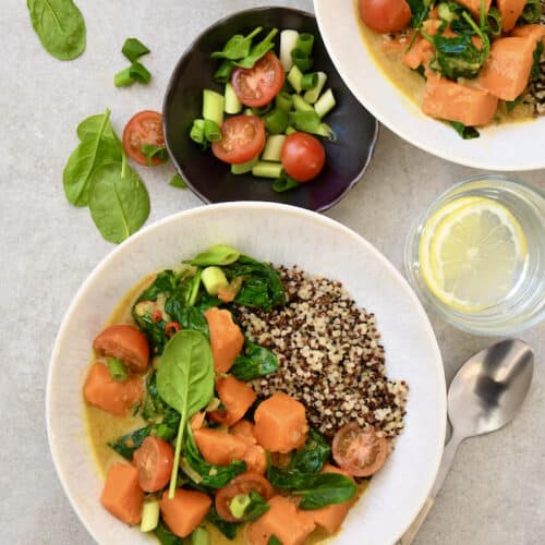 Süßkartoffel-Curry mit Quinoa