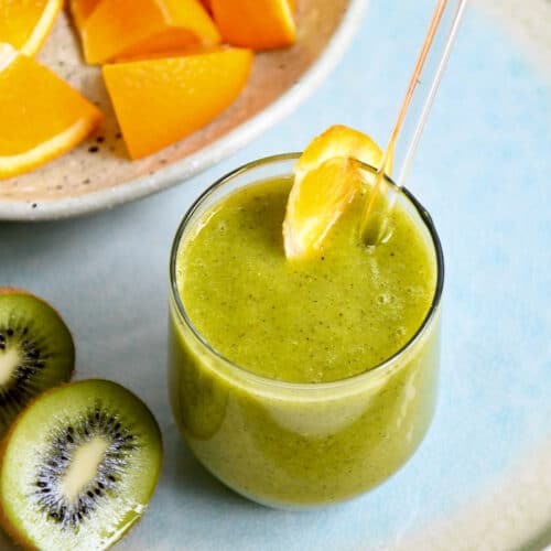 Kiwi-Smoothie mit Orange