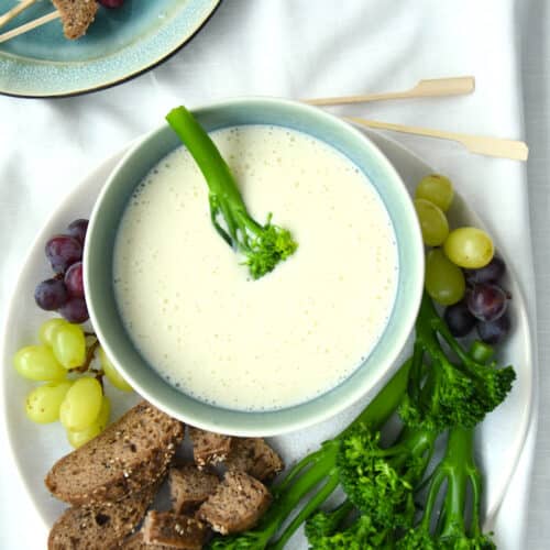 Veganes „Käse Fondue“