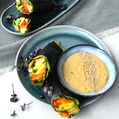 Nori-Rollen mit frischem Gemüse & zwei Soßenvarianten