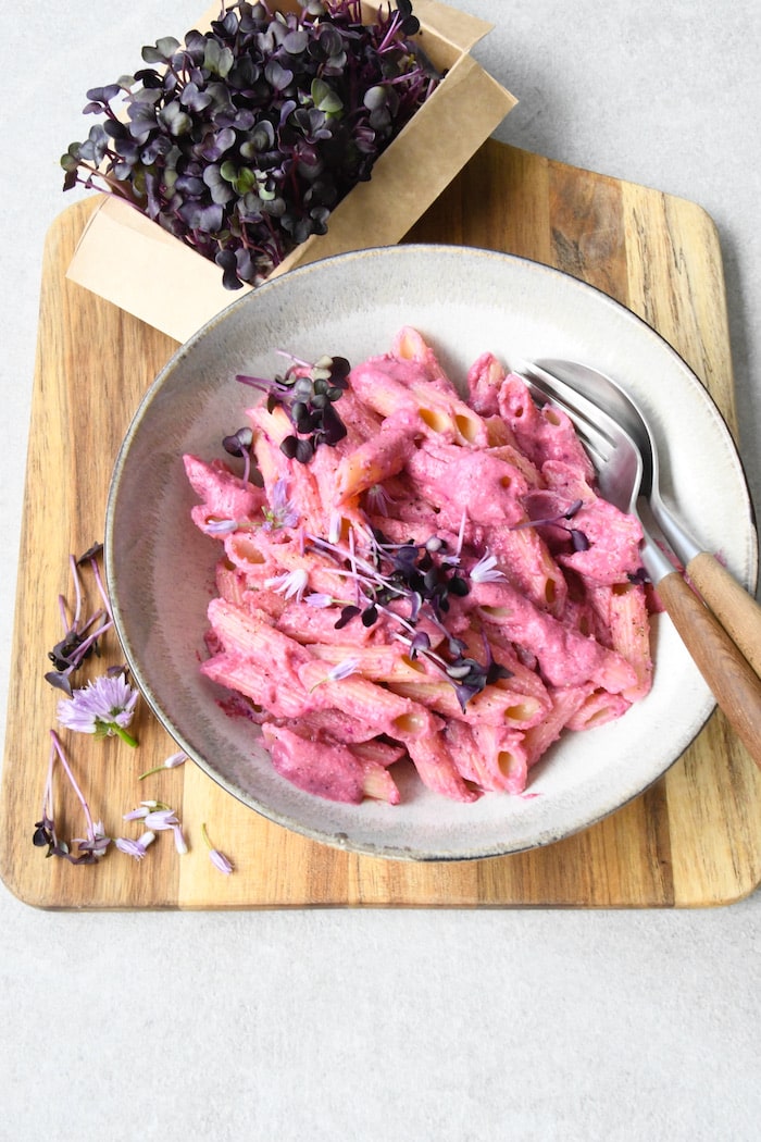 Pinke Mac & Cheese Pasta – Cremig, leuchtend & vegan