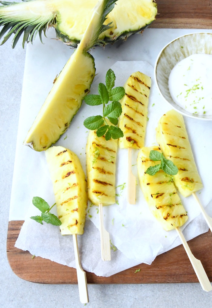 Ananas vom Grill mit Kokos-Joghurt