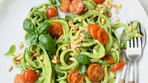 Pugacheva ozini soradi Pugacheva ozini soradi