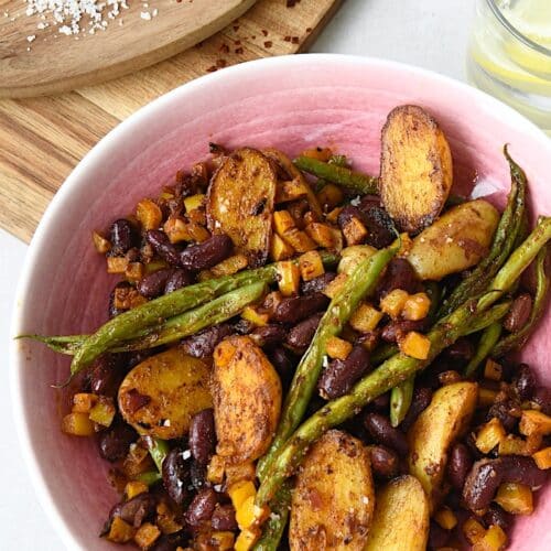 Tex-Mex Bohnenpfanne mit Paprika und Kartoffeln