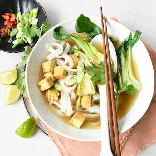 Vegane Pho – vietnamesische Frühstückssuppe, glutenfrei & entzündungshemmend