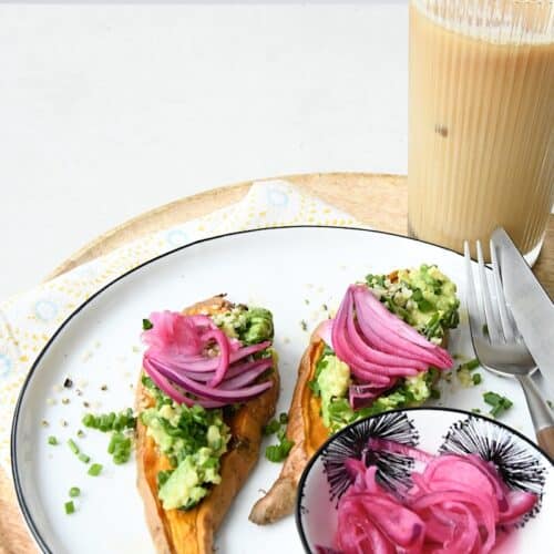 Avocado auf Süßkartoffel-Toast