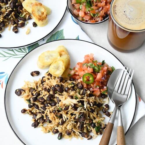 Gallo Pinto – Reis mit Bohnen und Kochbanane
